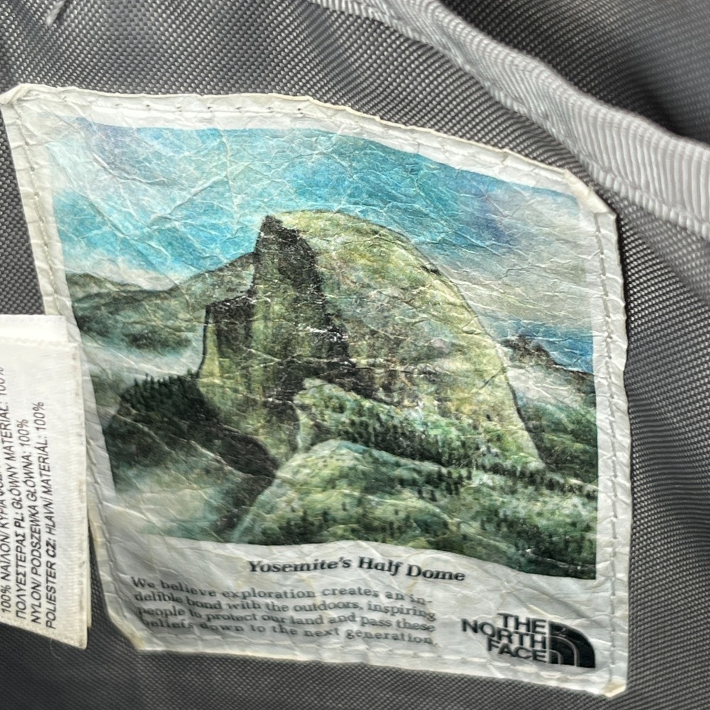 THE NORTH FACE Berkeley Field Shoulder Bag Sling Nylon Crossbody Zip Pouch - Picture 7 of 12